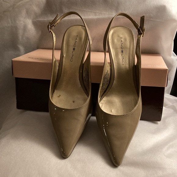 Bandalino - Natural Sling Back Patent Leather Pumps - Size 6.5M - Picture 8 of 10